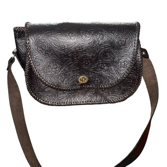 Custom Brown Embossed Crossbody Bag with Flap Closure Western Style Shoulder Bag - Picture 3 of 11